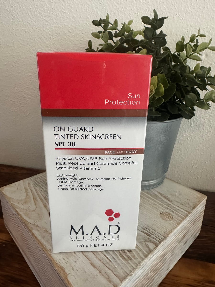 ON GUARD Tinted Skinscreen SPF 30